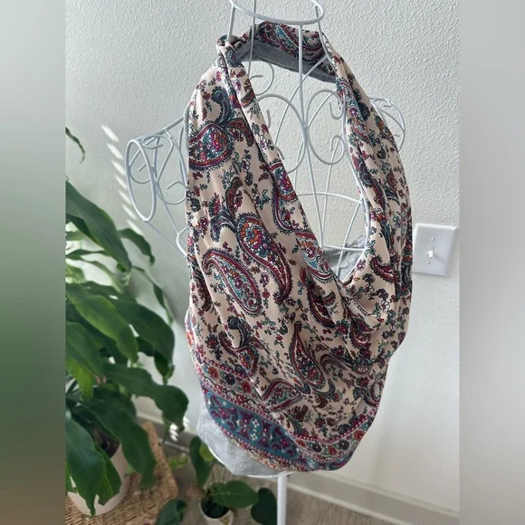 Paisley Print Halter Top - Picture 7 of 12